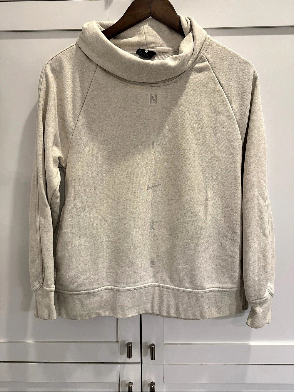 Nike Get Fit Funnel Neck Sweatshirt Women’s XS Ivory Vertical Logo